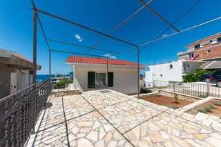 Апартаменты Apartmani Monpleasire Добра-Вода Апартаменты с 2 спальнями-12