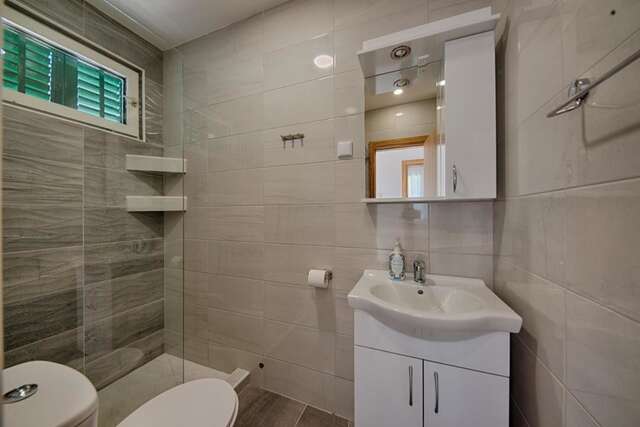 Апартаменты Apartmani Monpleasire Добра-Вода-7